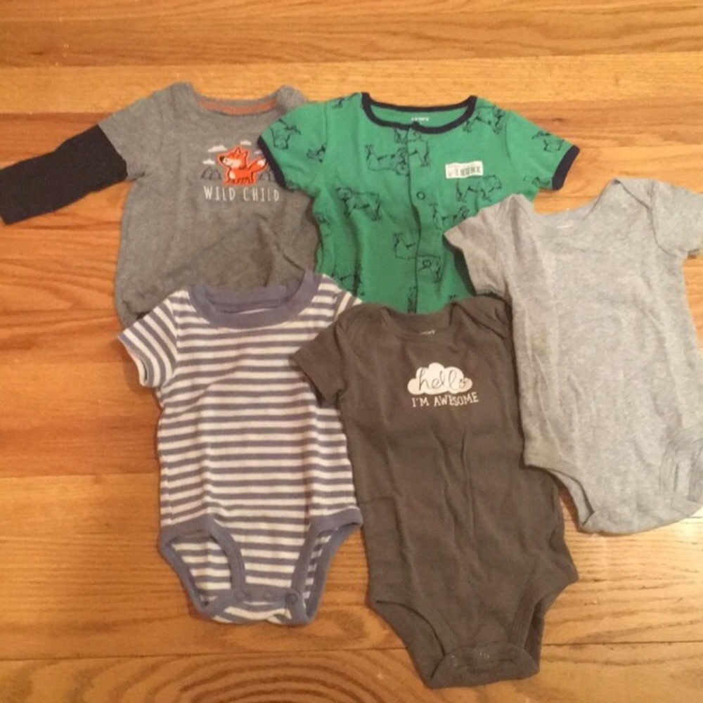 LAST CHANCE! Carter’s 5 Bodysuit BUNDLE LOT